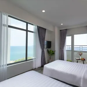 Moony Hotel