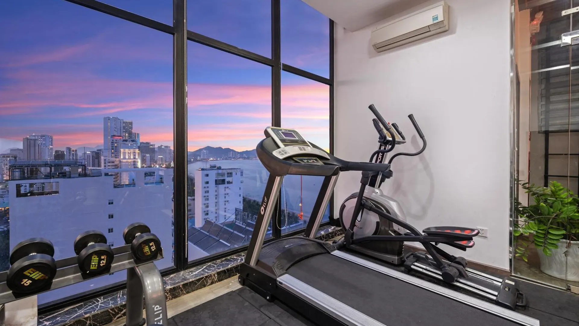 Sochi Hotel Nha Trang 4*,  Vietnám