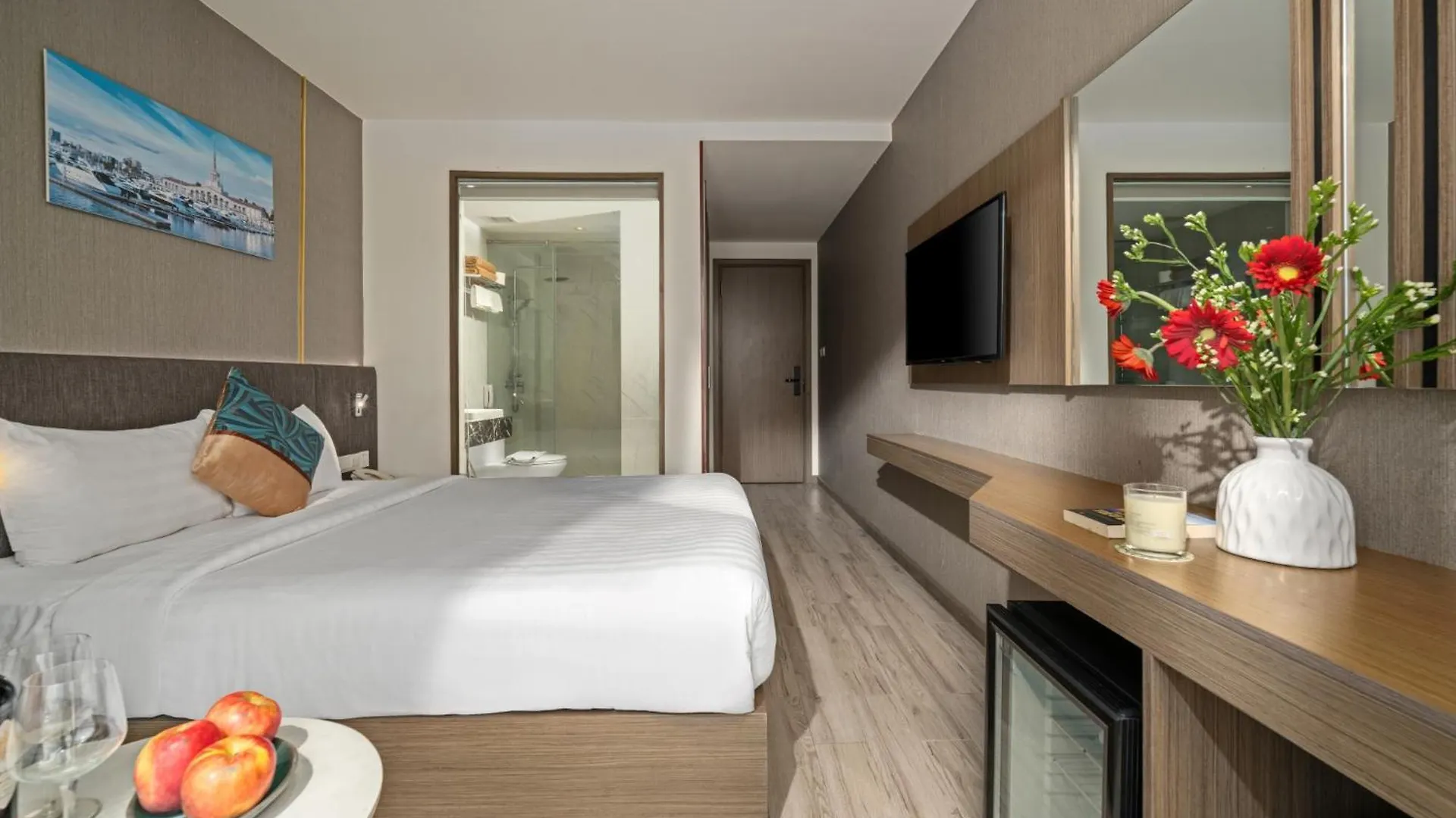 Sochi Hotel Nha Trang 4*,